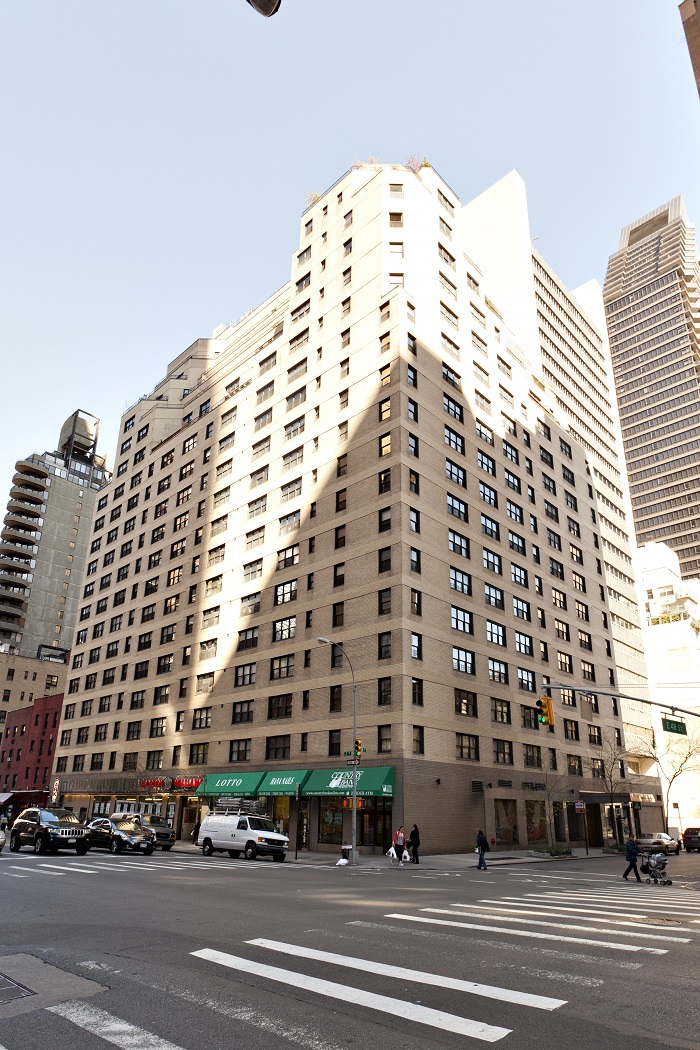 Photo 1 of 301 East 48th Street 2A, Midtown East, NYC, $719,000, Web #: 17425384