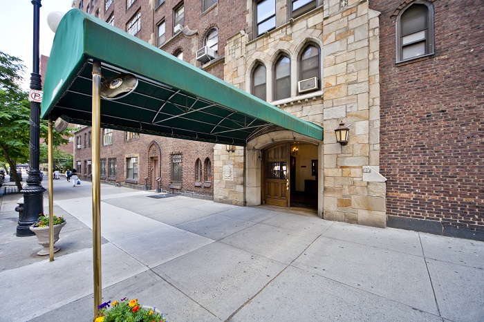 Rental Property at 430 East 86th Street 7D, Upper East Side, NYC - Bedrooms: 2 
Bathrooms: 2 
Rooms: 4  - $4,995 MO.