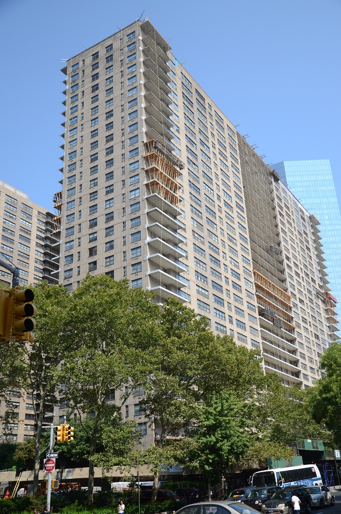 Photo 1 of 142 West End Avenue 29L, Upper West Side, NYC, $860,000, Web #: 20373599