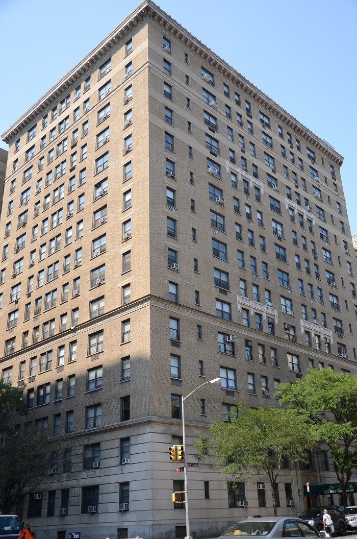 Photo 1 of 555 West 59th Street 11D, Midtown West, NYC, $4,200, Web #: 19492731