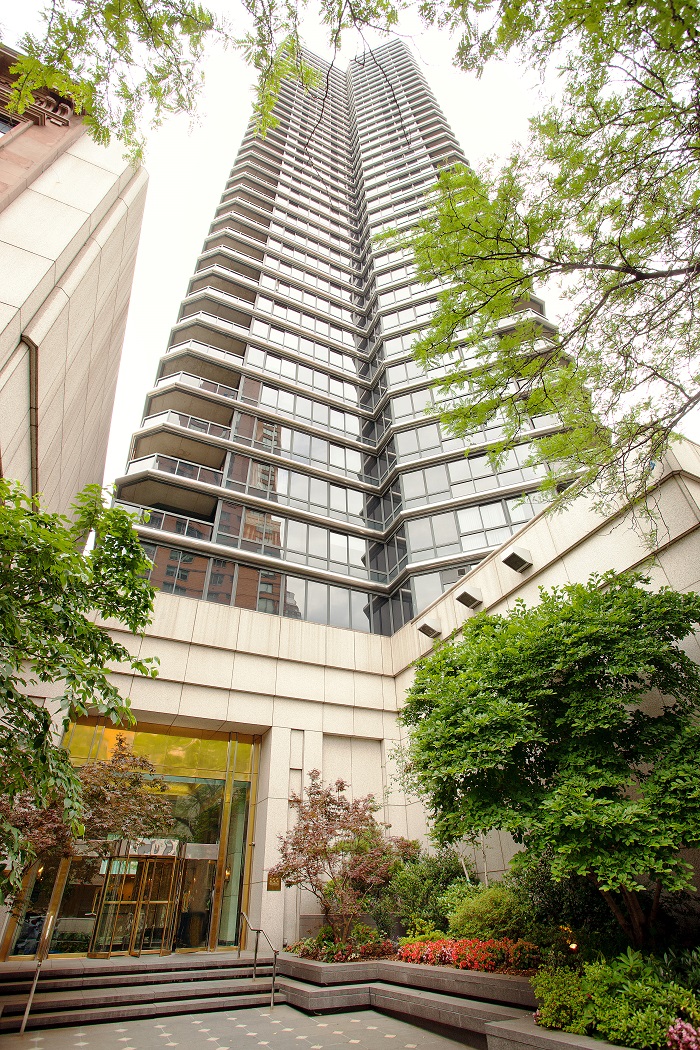 Photo 1 of 200 East 61st Street 15A, Upper East Side, NYC, $4,650, Web #: 19632018